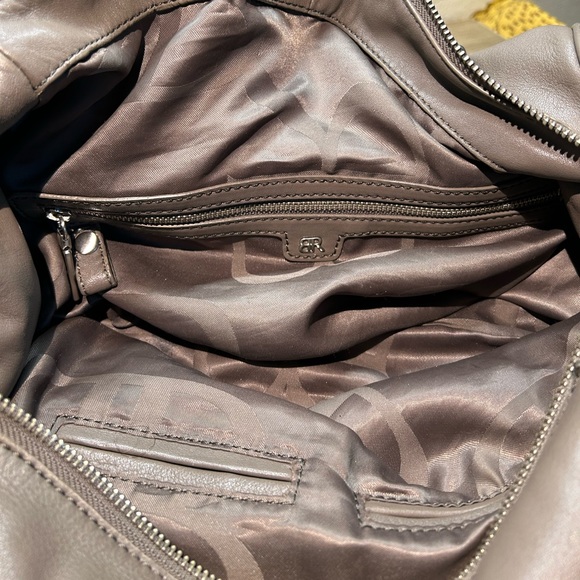 Vintage Banana Republic Leather Satchel - Picture 5 of 7